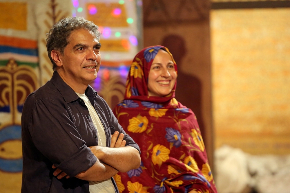 نمایی از فیلم «جزیره رنگین» با بازی طیبه دهقان منشادی و مهدي احمدی