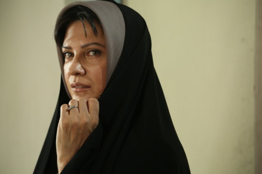 لعیا زنگنه در فیلم «این زن حقش را میخواهد»