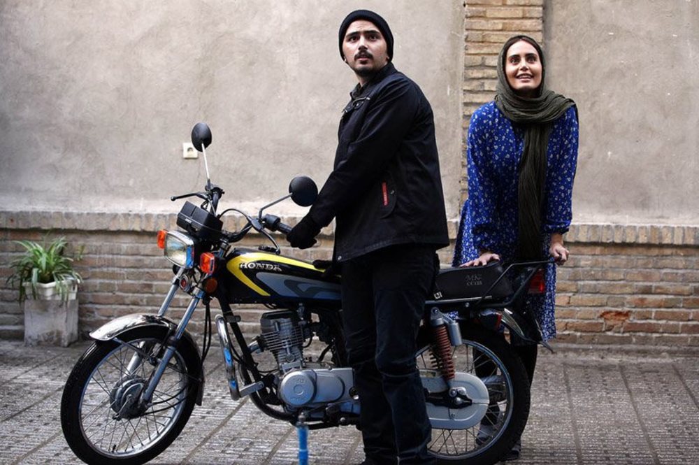 الناز شاکردوست و علی طباطبایی در فیلم اسب سفید پادشاه