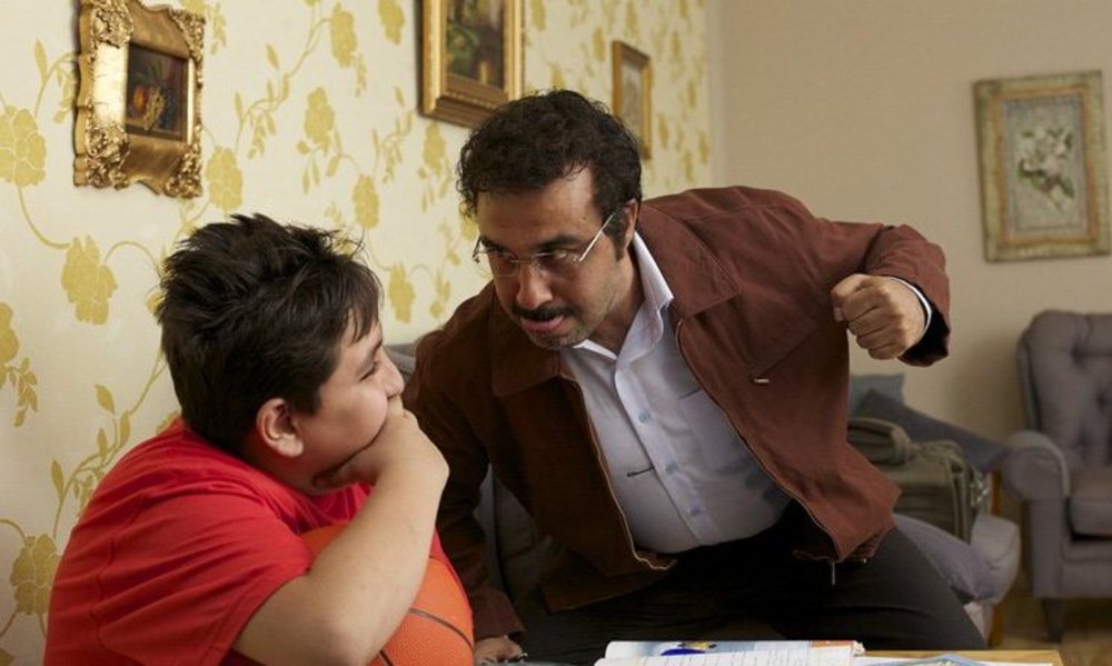 نمایی از فیلم «خوابم میآد» ساخته رضا عطاران