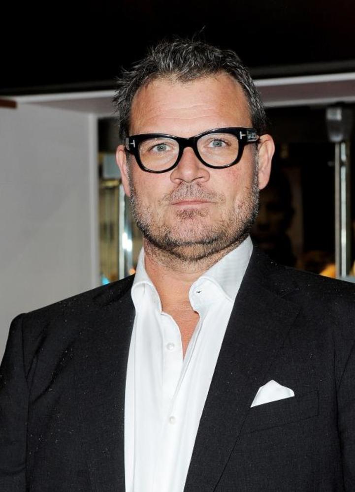 دختری با خالکوبی اژدها