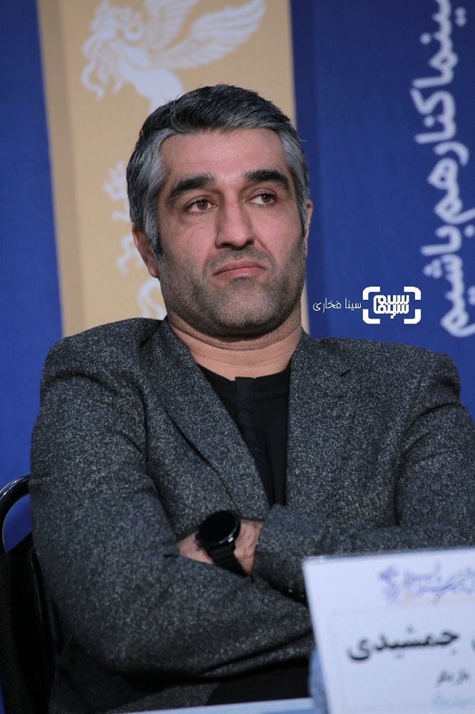 پژمان جمشیدی در نشست خبری فیلم سینمایی «خوب بد جلف 2: ارتش سری» در سی و هشتمین جشنواره فیلم فجر