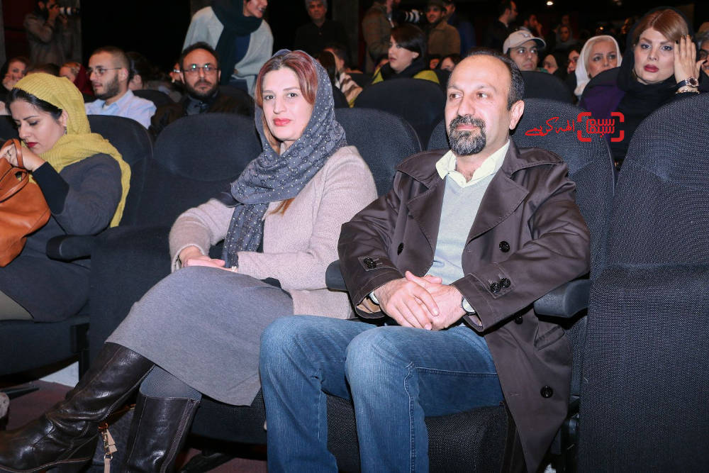 اصغر فرهادی و همسرش پریسا بخت آور در اکران خصوصی فیلم «خانهای در خیابان چهل و یکم»