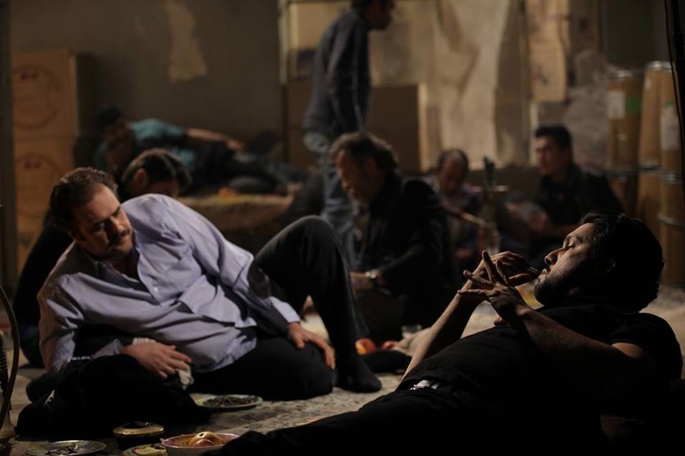 حامد بهداد و هومن برق نورد در نمایی از فیلم آرایش غلیظ