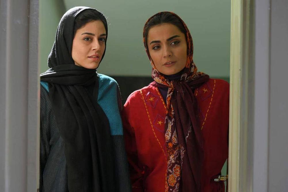 السا فیروزآذر و ماهور الوند در فیلم «ملی و راه های نرفته اش» ساخته تهمینه میلانی