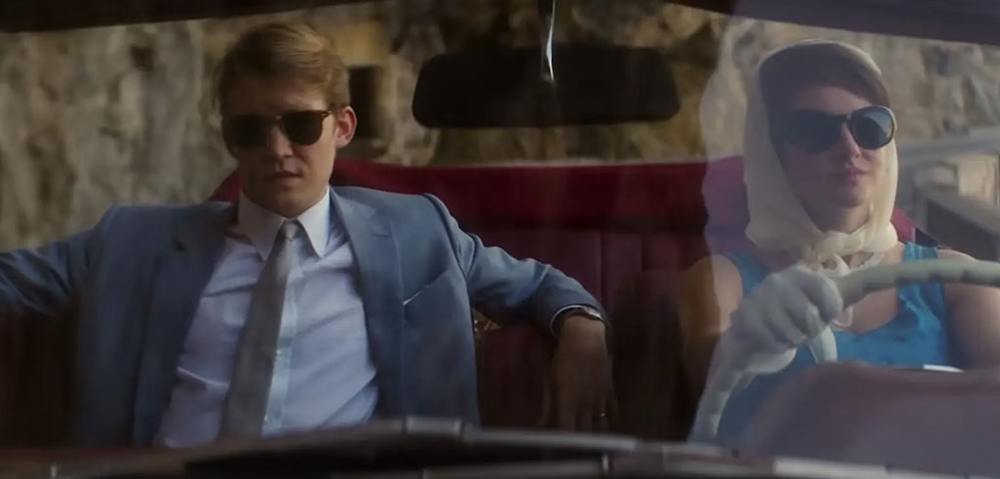 شایلین وودلی و جو آلوین در فیلم سینمایی «آخرین نامه معشوق» (The Last Letter from Your Lover) به کارگردانی آگوستین فریزر