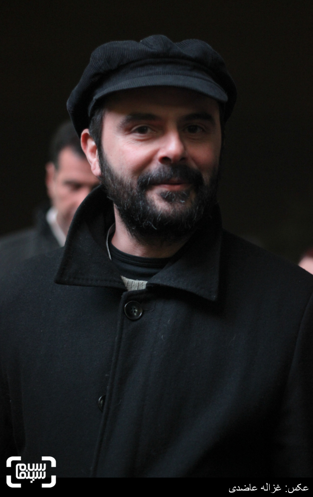 علی مصفا در اکران فیلم «خانهای در خیابان چهل و یکم» در  کاخ سی و چهارمین جشنواره فیلم فجر