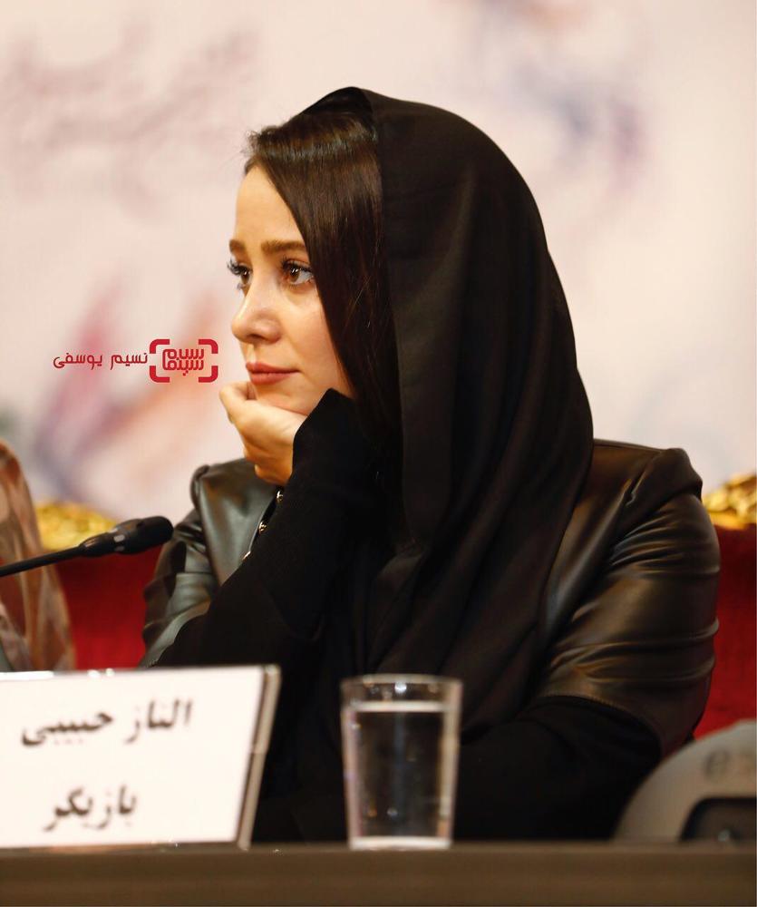 الناز حبیبی در نشست خبری فیلم «خجالت نکش» در سینما ملت در سی و ششمین جشنواره فیلم فجر