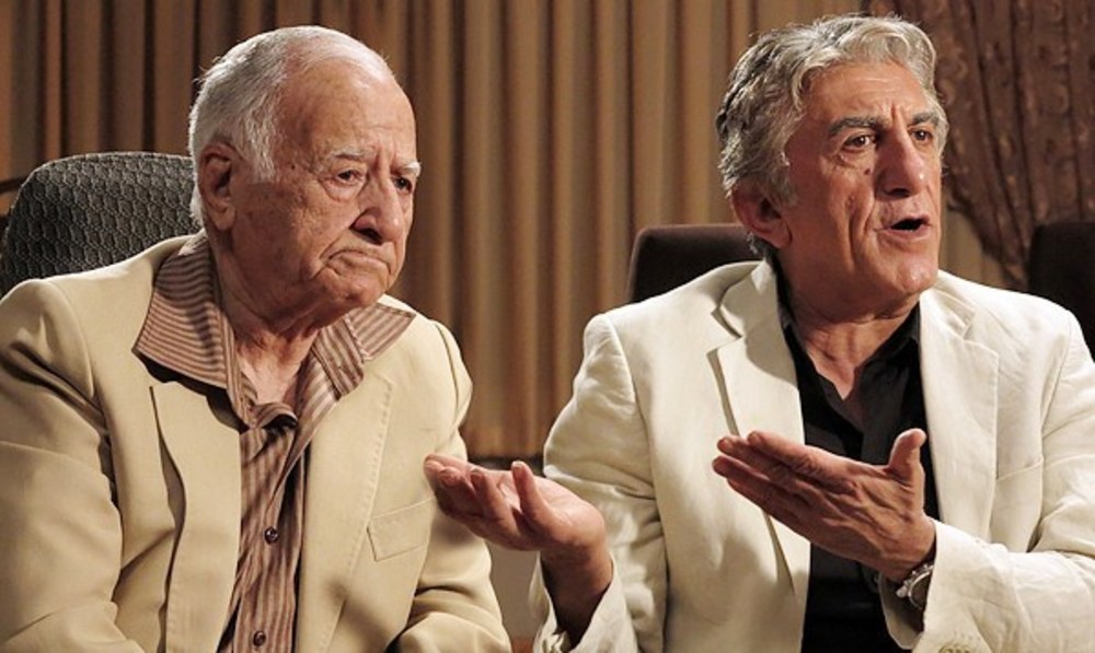 رضا کیانیان و علی اصغر شهبازی در فیلم پنج تا پنج