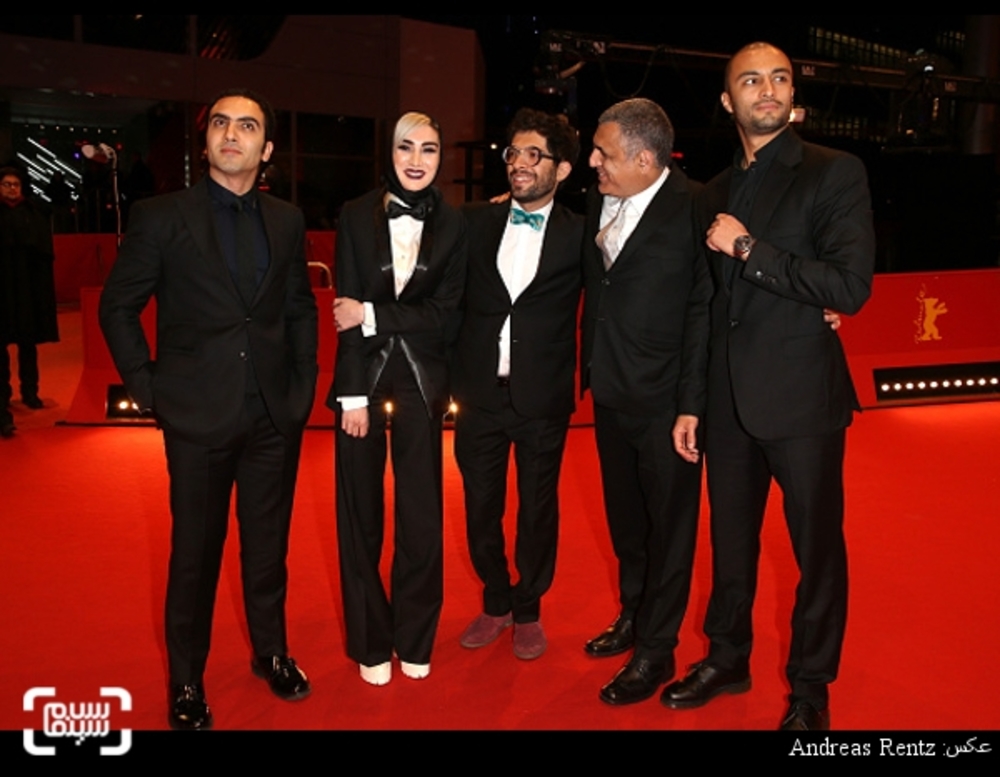 فرش قرمز فیلم «اژدها وارد میشود!» در شصت و ششمین جشنواره فیلم برلین