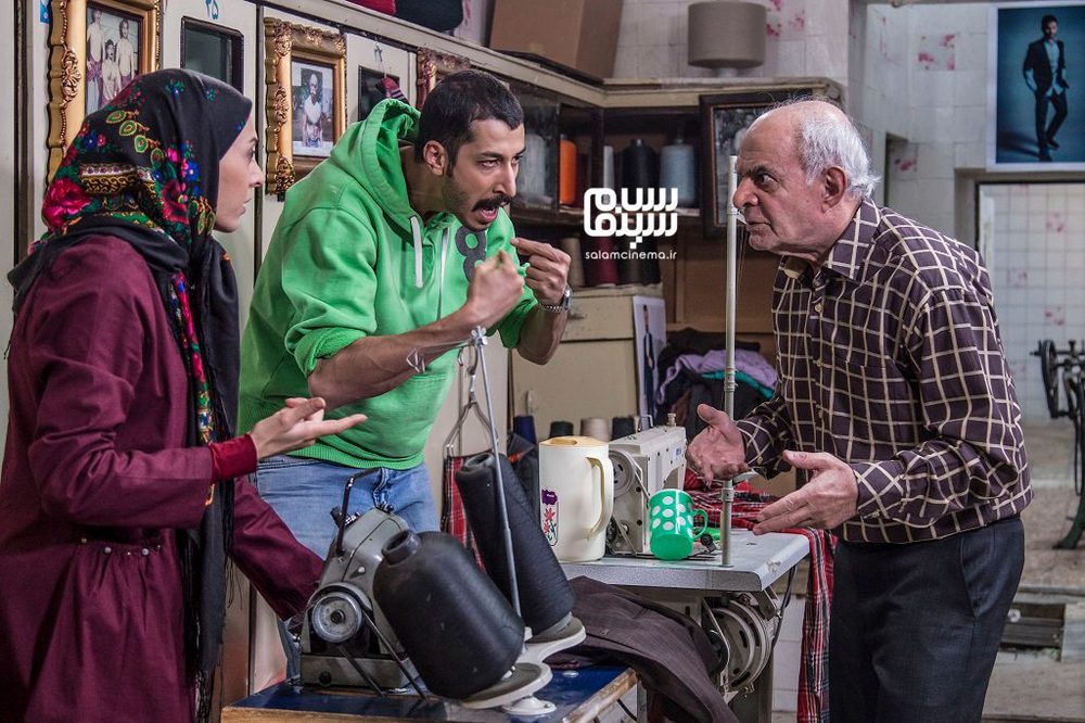 سیروس گرجستانی، بهرام افشاری و سوگل قلاتیان در سریال «شرایط خاص»