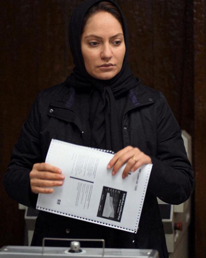 مهناز افشار در نمایی از «خانهای در خیابان چهل و یکم»