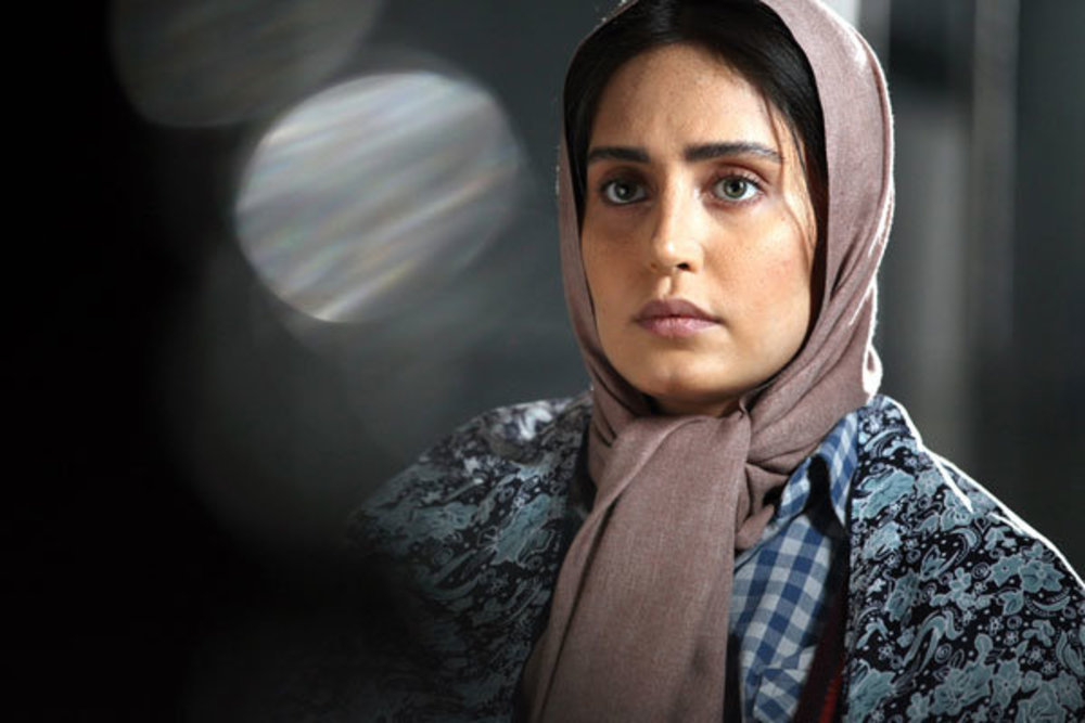 الناز شاکردوست در فیلم اسب سفید پادشاه محمدحسین لطیفی