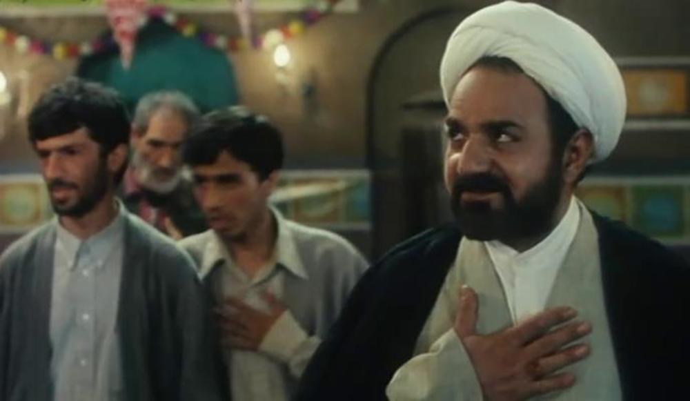 پرویز پرستویی، حسین سلیمانی و سیروس همتی در نمایی از فیلم سینمایی «مارمولک»