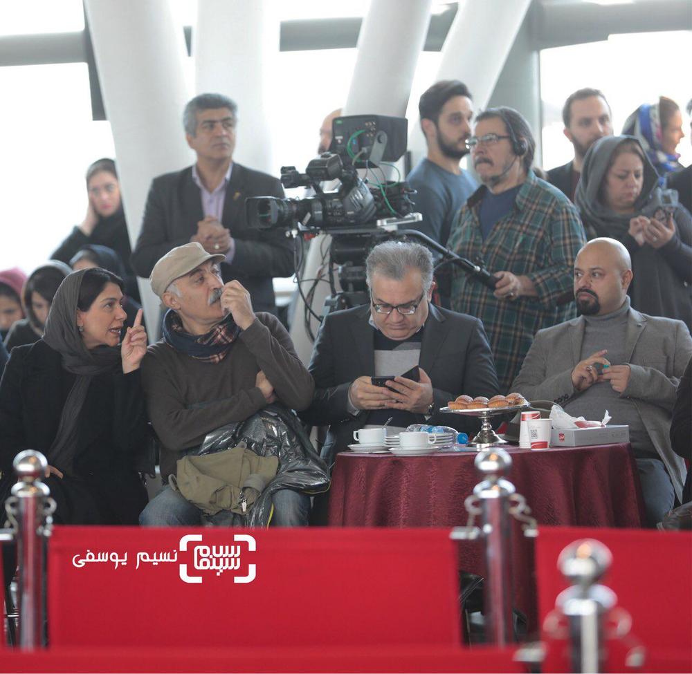 رضا فرهمند، مونا زندی و علیرضا شجاع نوری در قرعه کشی برنامه نمایش فیلمهای جشنواره فجر 37