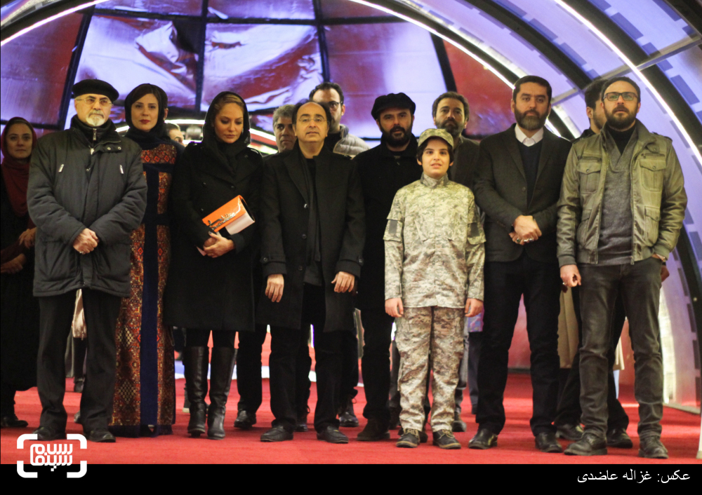 فرش قرمز فیلم «خانهای در خیابان چهل و یکم» در  سی و چهارمین جشنواره فیلم فجر