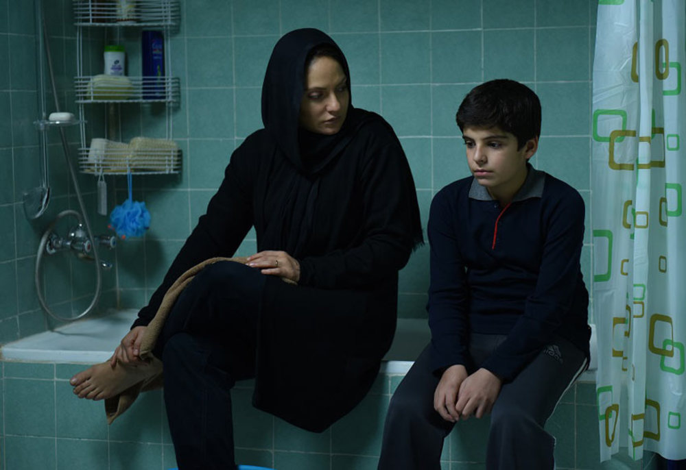 نمایی از فیلم «خانهای در خیابان چهل و یکم» با بازی مهناز افشار و مانیا رحمانی