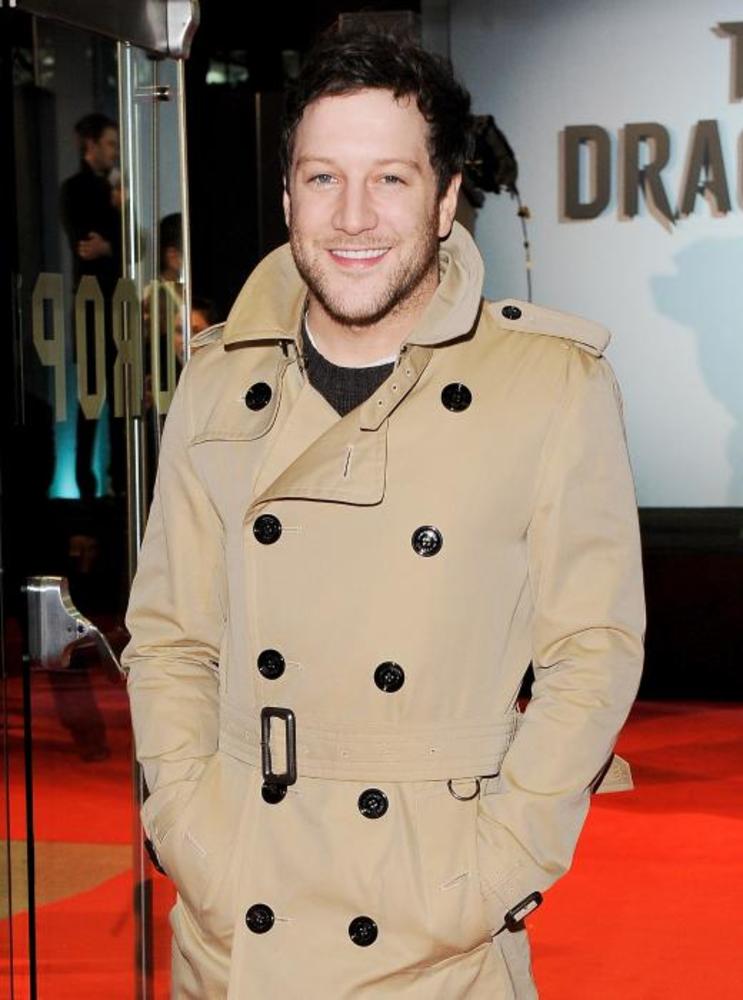 دختری با خالکوبی اژدها