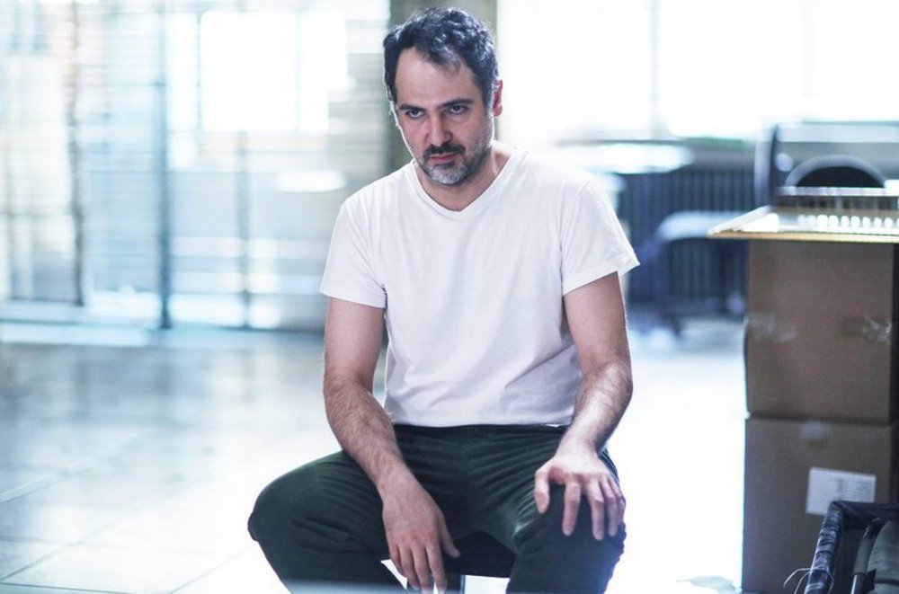 کوروش تهامی در نمایی از فیلم «رگ خواب» چهارمین ساخته حمید نعمتاله