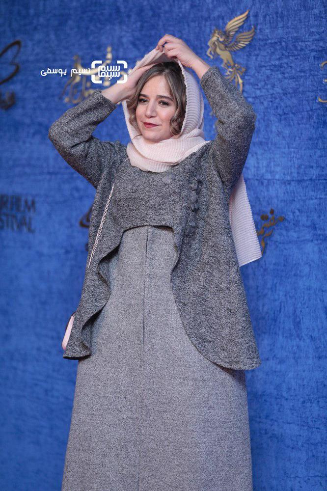 ستاره پسیانی در فرش قرمز فیلم سینمایی «سرخ پوست» در جشنواره فجر 37